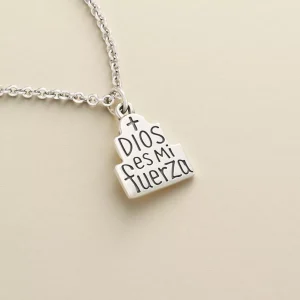 Dios es Mi Fuerza Charm