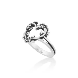 Flowering Vines Heart Ring