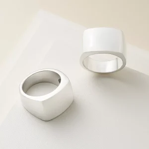 Engravable Aventura Ring
